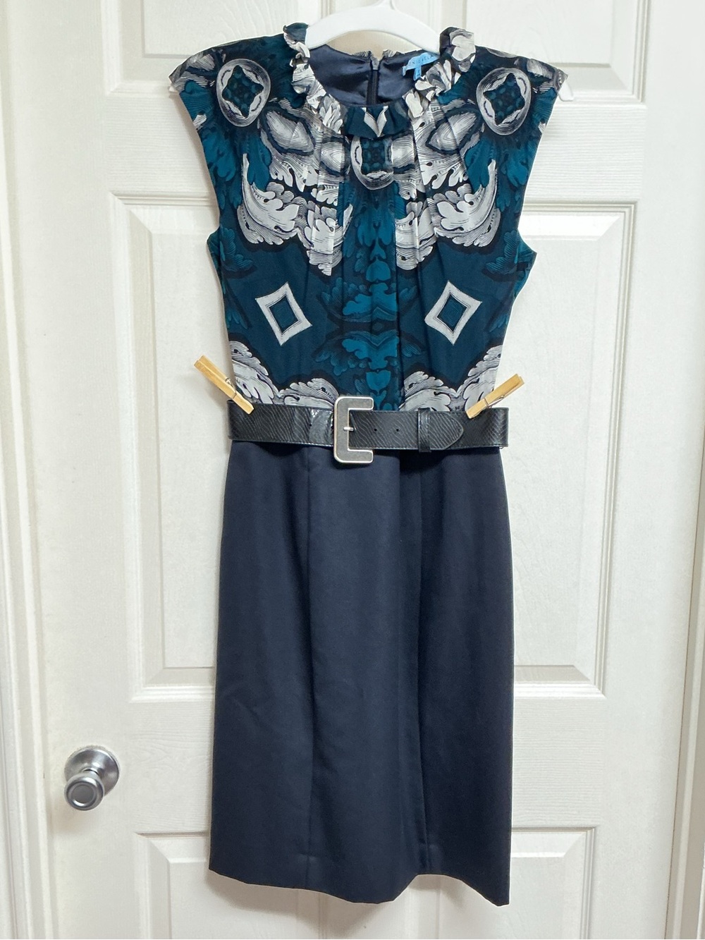 ANTONIO MELANI Sz 2 Silk Sleeveless Green Black Belted Work Office Pencil Dress